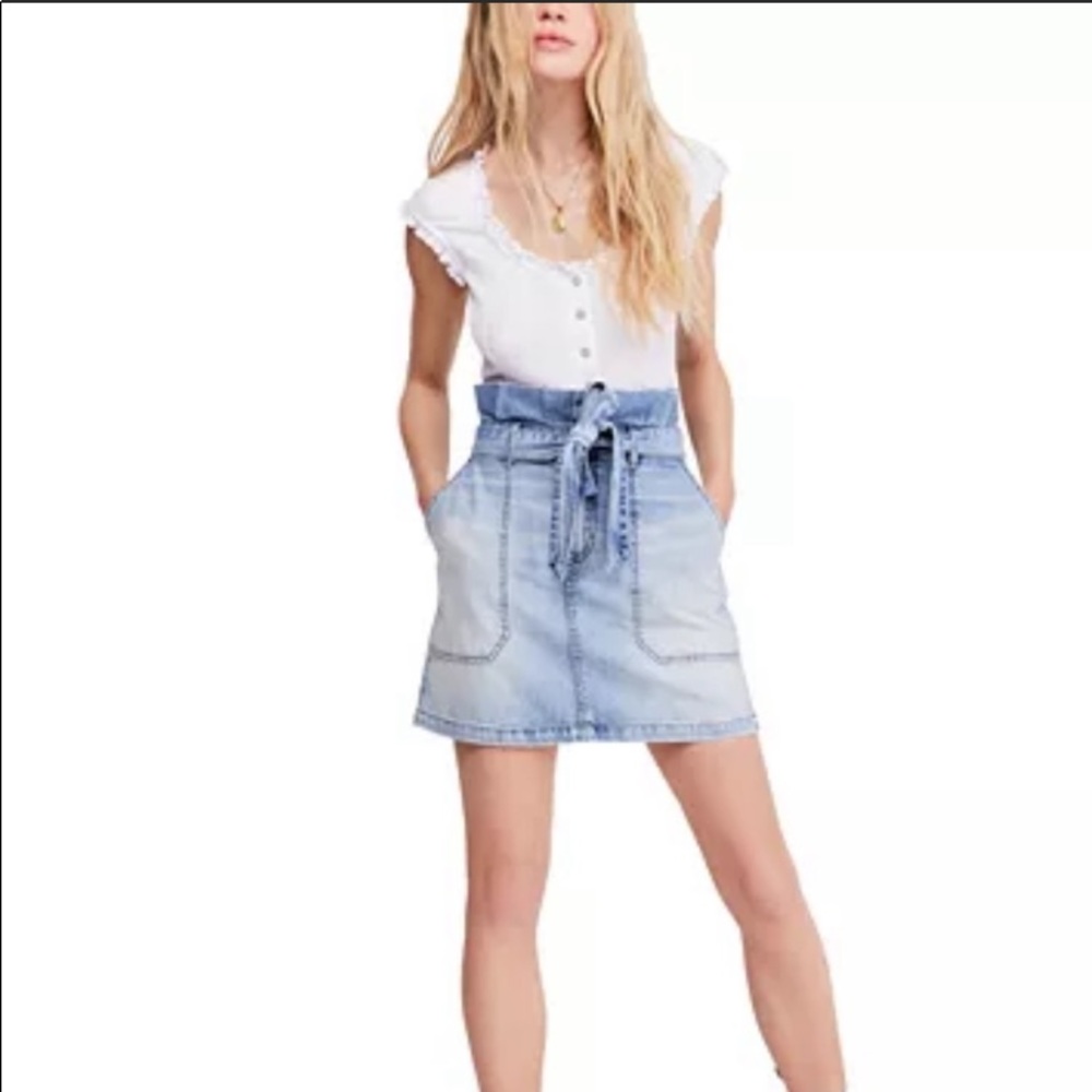 FREE PEOPLE NEW JEAN SKIRT♥️